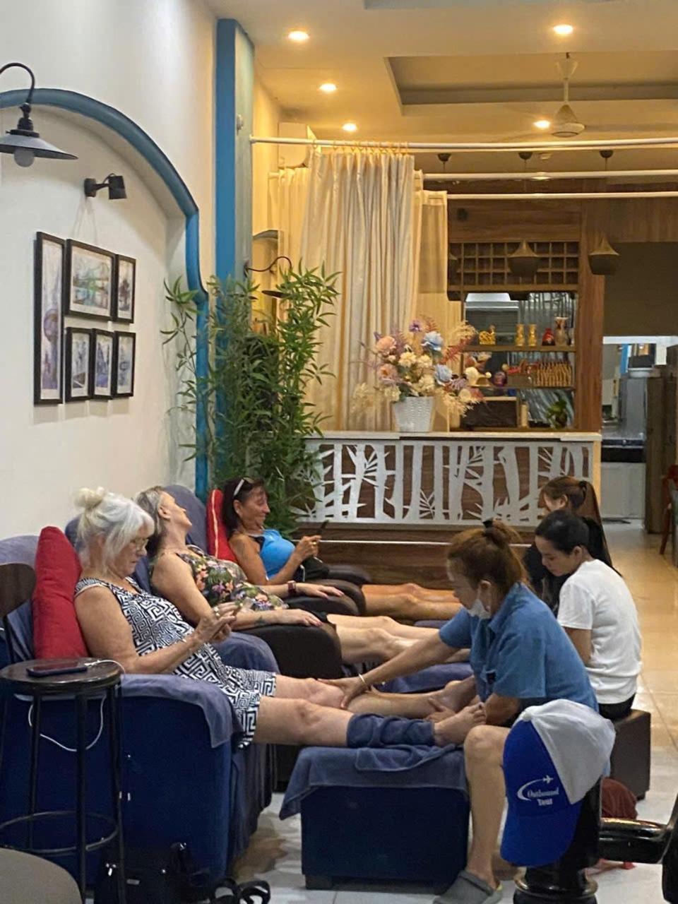 Hanoi Eastern Gate Hostel & Spa Eksteriør billede